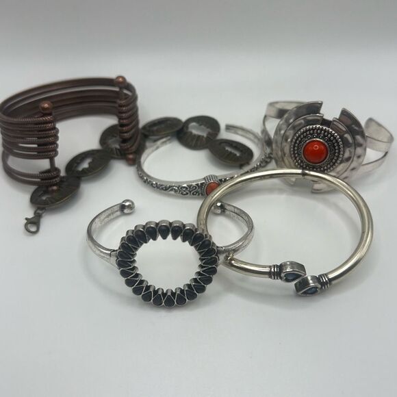 Jewelry Lot. Bracelet Bundle! Mainly Paparazzi Pieces + Additional Fashions - Picture 1 of 10